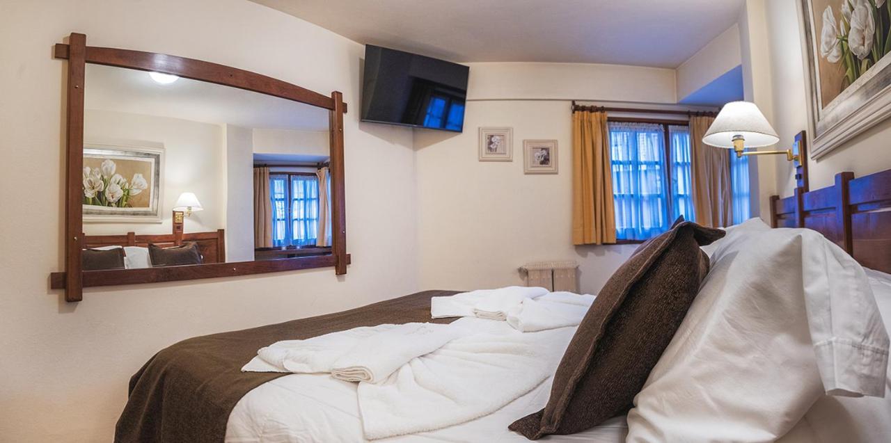 Del Viejo Esquiador Hotel San Martín de los Andes Eksteriør billede